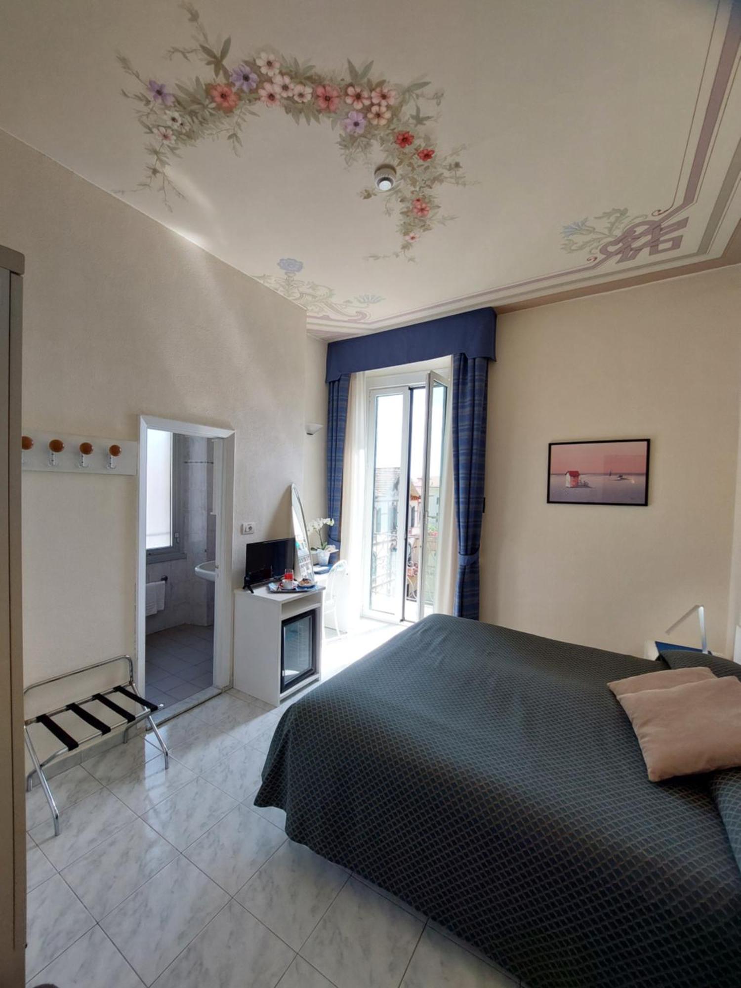 Hotel Stella Rapallo Buitenkant foto